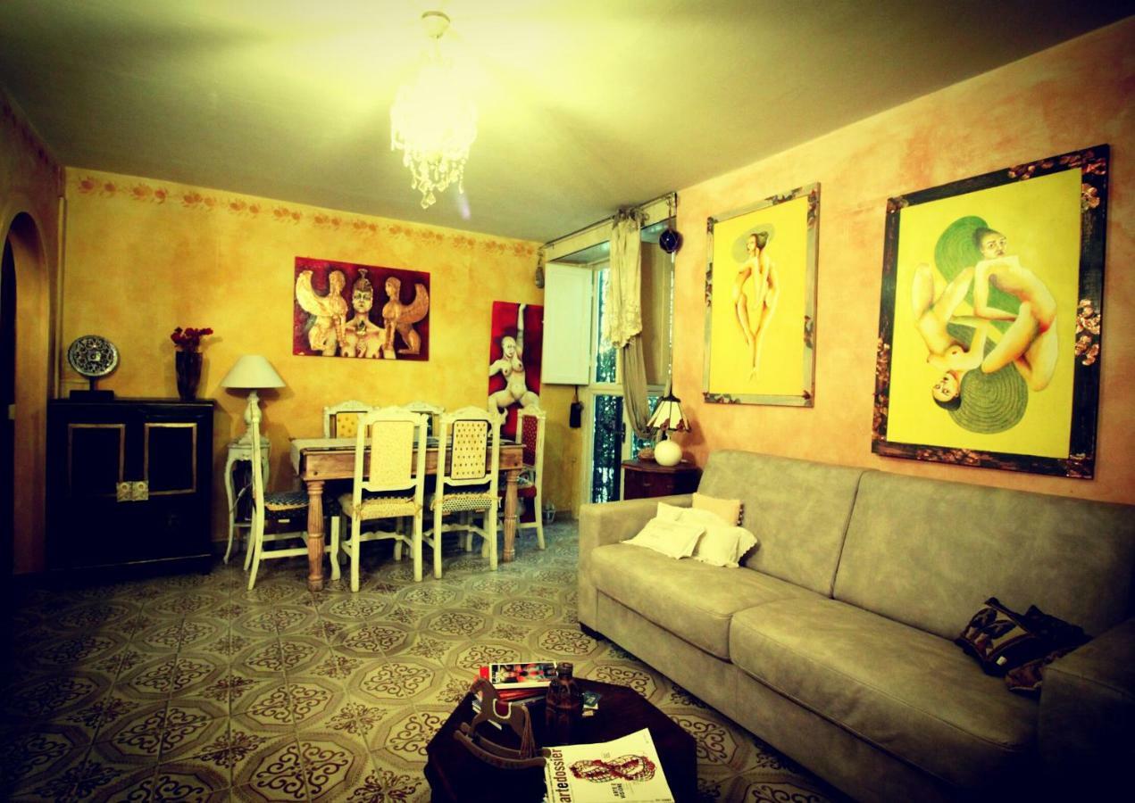 Hand Decorated House With Court Florenţa Exterior foto